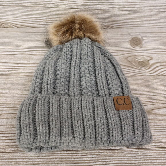 C.C. EXCLUSIVES 100% ACRYLIC GREY WINTER HAT CAP POM POM BEANIE WOMENS - Picture 1 of 5